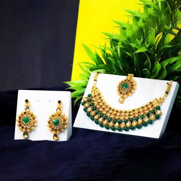 Traditional Green Kundan Pearl Necklace Set With Earring And Mang Tikka